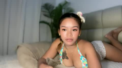 Snapshot of missyheart chatting on 07-06-26, 01:41 heart online show from 07-06-26, 01:41