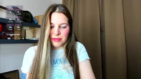 Anya online show from 05-19-26, 06:47