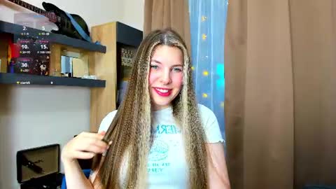 Snapshot of missyourann chatting on 07-03-26, 06:36 Anya online show from 07-03-26, 06:36