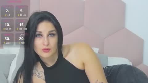 Snapshot of missyross_ chatting on 07-04-26, 07:31 Elly online show from 07-04-26, 07:31