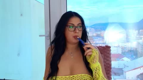 Snapshot of missyscarlet chatting on 03-26-26, 05:24 missyscarlet online show from 03-26-26, 05:24