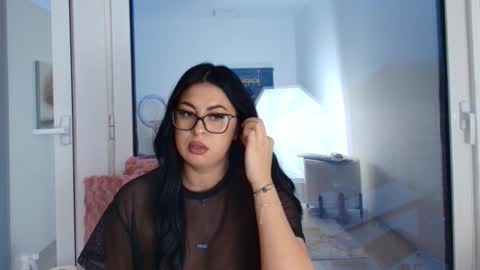 Snapshot of missyscarlet chatting on 03-29-26, 04:23 missyscarlet online show from 03-29-26, 04:23