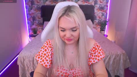 Snapshot of missyymarty chatting on 04-08-26, 07:52 missyymarty online show from 04-08-26, 07:52