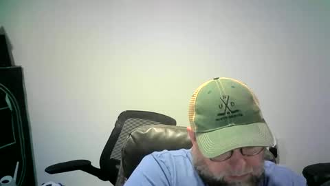 Mr. Happy online show from 09-30-25, 05:45