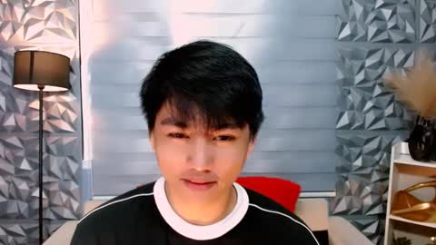 Snapshot of mister_officer chatting on 12-20-24, 03:58 SAINT SACHI will make your day online show from 12-20-24, 03:58