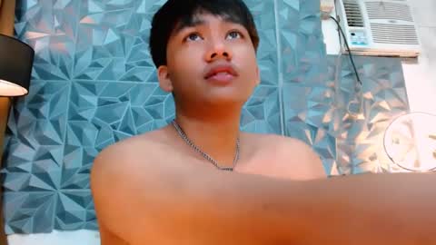 Snapshot of mister_officer chatting on 02-21-25, 05:56 SAINT SACHI will make your day online show from 02-21-25, 05:56