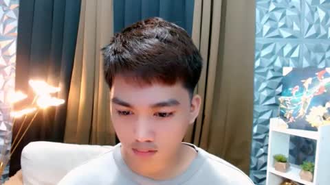 Snapshot of mister_officer chatting on 09-14-25, 02:11 SAINT SACHI will make your day online show from 09-14-25, 02:11
