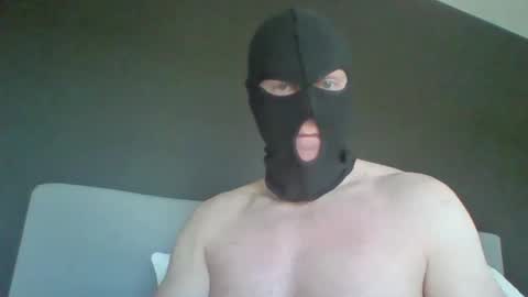 mister_tommm80 online show from 04-07-26, 08:04
