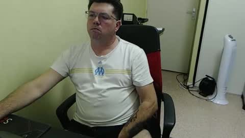 mistercoeur online show from 10-14-25, 08:42