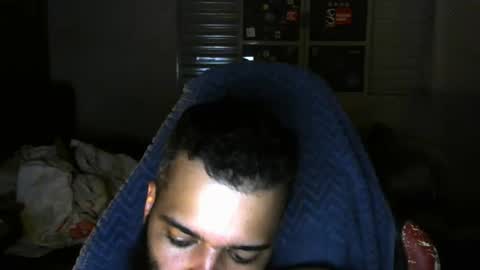 Snapshot of misterdiamond20253 chatting on 10-28-25, 04:49 misterdiamond20253 online show from 10-28-25, 04:49