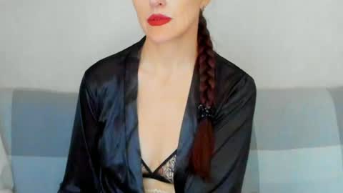 Victoria Eden online show from 06-18-26, 07:52