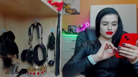 Snapshot of mistress_kristi chatting on 02-18-26, 05:42 Mistress Kristi online show from 02-18-26, 05:42
