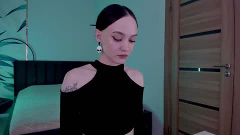 Snapshot of mistress_mialibra chatting on 10-07-25, 11:57 Mistress Mia online show from 10-07-25, 11:57