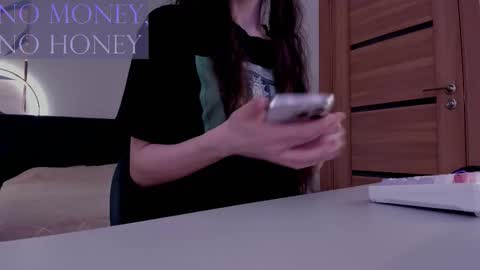 Snapshot of mistress_mialibra chatting on 11-15-25, 09:32 Mistress Mia online show from 11-15-25, 09:32