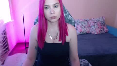 Miss Bailey online show from 02-10-26, 01:37