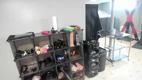 Snapshot of mistressc365 chatting on 01-07-25, 08:21 Mistress C and bitch boy online show from 01-07-25, 08:21