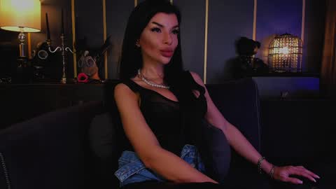 Elenia online show from 01-05-25, 10:21