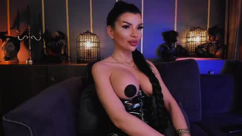 Elenia online show from 02-23-25, 12:27
