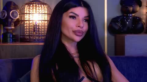 Elenia online show from 03-11-26, 01:28