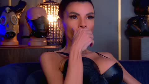 Elenia online show from 05-06-26, 11:59