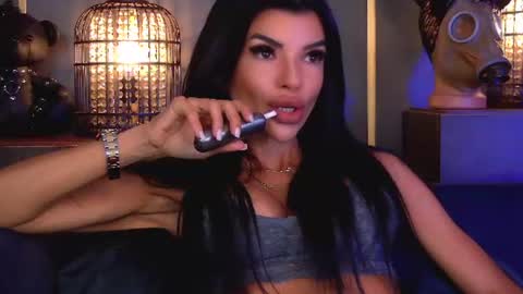 Elenia online show from 06-24-26, 11:31