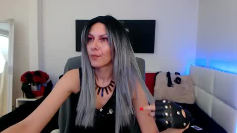 MistressEvelyn  online show from 01-21-25, 04:10