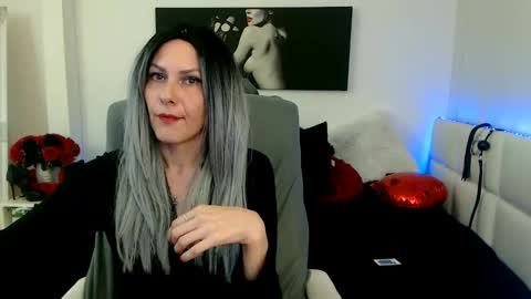 MistressEvelyn  online show from 02-26-25, 11:30