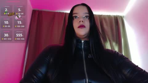 Snapshot of mistressjm_ chatting on 04-25-26, 09:34 Jhadee online show from 04-25-26, 09:34