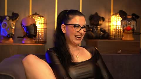 Mistress Kelly online show from 05-11-26, 08:06