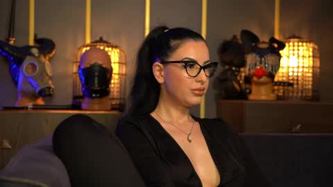 Mistress Kelly online show from 05-17-26, 09:33