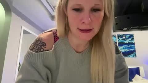 Snapshot of mistresskorabell chatting on 02-03-25, 02:58 Mistress Kora Bell online show from 02-03-25, 02:58