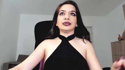 Snapshot of mistressmichelle5 chatting on 12-05-24, 11:38 YourGoddessM online show from 12-05-24, 11:38