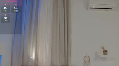 Snapshot of mistresss_sindy chatting on 04-27-26, 05:38 Sindy online show from 04-27-26, 05:38