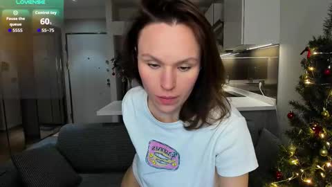 Snapshot of misty_myers chatting on 12-21-25, 08:16 misty_myers online show from 12-21-25, 08:16