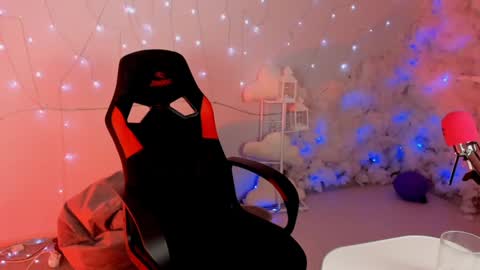 Snapshot of mistybarnes chatting on 01-10-25, 02:23 MistyBarnes NONUDE MODEL online show from 01-10-25, 02:23