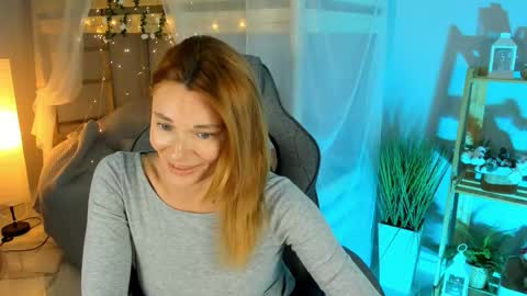 Snapshot of mistybarnes chatting on 11-20-25, 01:22 MistyBarnes NONUDE MODEL online show from 11-20-25, 01:22