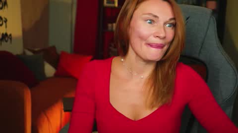 Snapshot of mistybarnes chatting on 02-06-26, 02:42 MistyBarnes NONUDE MODEL online show from 02-06-26, 02:42