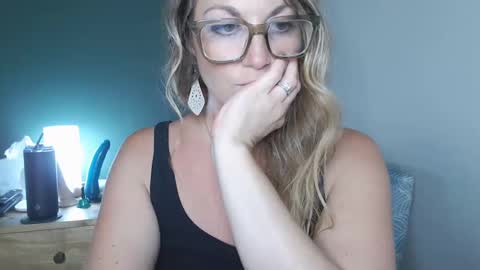 Misty Morgan online show from 09-23-25, 03:20