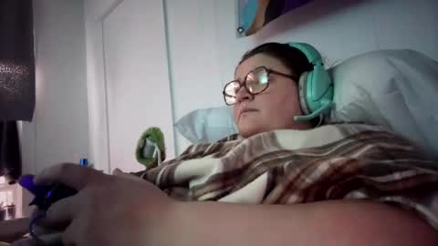 MichelleBunny7 online show from 01-16-26, 06:45