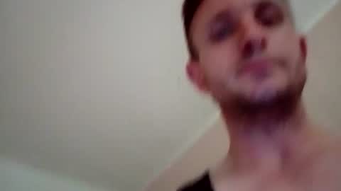 Snapshot of mitchi198989 chatting on 06-14-26, 04:53 mitchi198989 online show from 06-14-26, 04:53