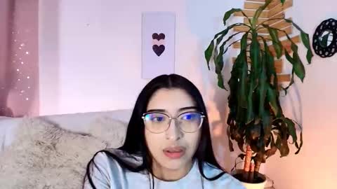 Liaaaaaaaa online show from 10-05-25, 04:11