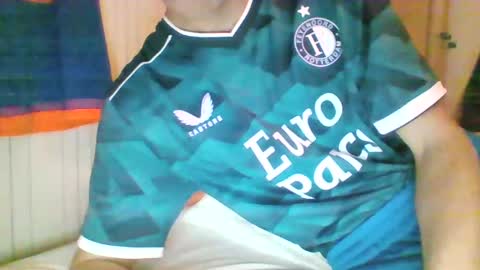 Snapshot of mitta93 chatting on 12-12-24, 06:42 mitta93 online show from 12-12-24, 06:42