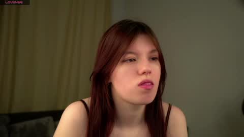 Snapshot of mitziefetters chatting on 03-21-26, 01:21 Rosalie online show from 03-21-26, 01:21