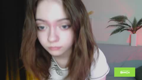 Snapshot of miuri_miy chatting on 02-07-25, 07:49 Yuka online show from 02-07-25, 07:49