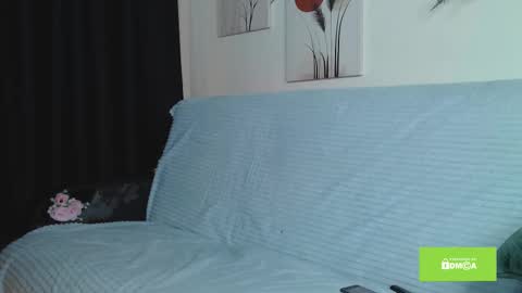 Snapshot of miuri_miy chatting on 02-12-25, 07:24 Yuka online show from 02-12-25, 07:24