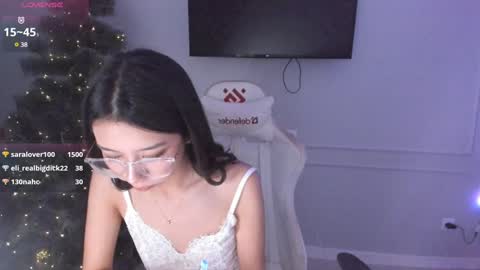Snapshot of miwa_kasumi chatting on 12-27-24, 05:48 MIa online show from 12-27-24, 05:48