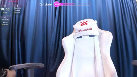 Snapshot of miwa_kasumi chatting on 09-11-25, 06:02 MIa online show from 09-11-25, 06:02