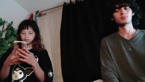Snapshot of mixipeach chatting on 04-07-26, 03:29 Naomi and Nekorii online show from 04-07-26, 03:29