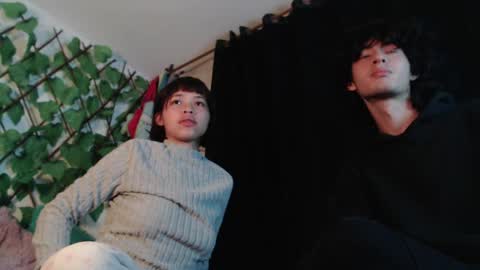 Snapshot of mixipeach chatting on 04-30-26, 05:47 Naomi and Nekorii online show from 04-30-26, 05:47