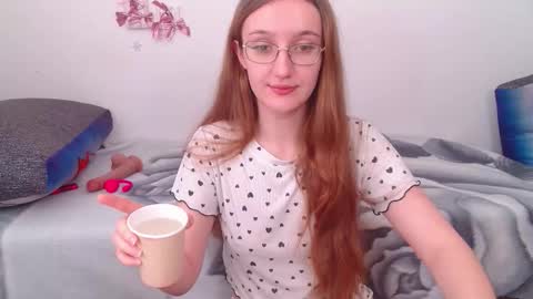 Snapshot of miya_here chatting on 03-21-26, 10:53 Miya online show from 03-21-26, 10:53